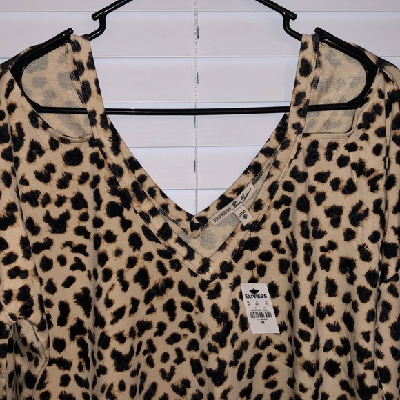 Express Leopard Top - Picture 4 of 4